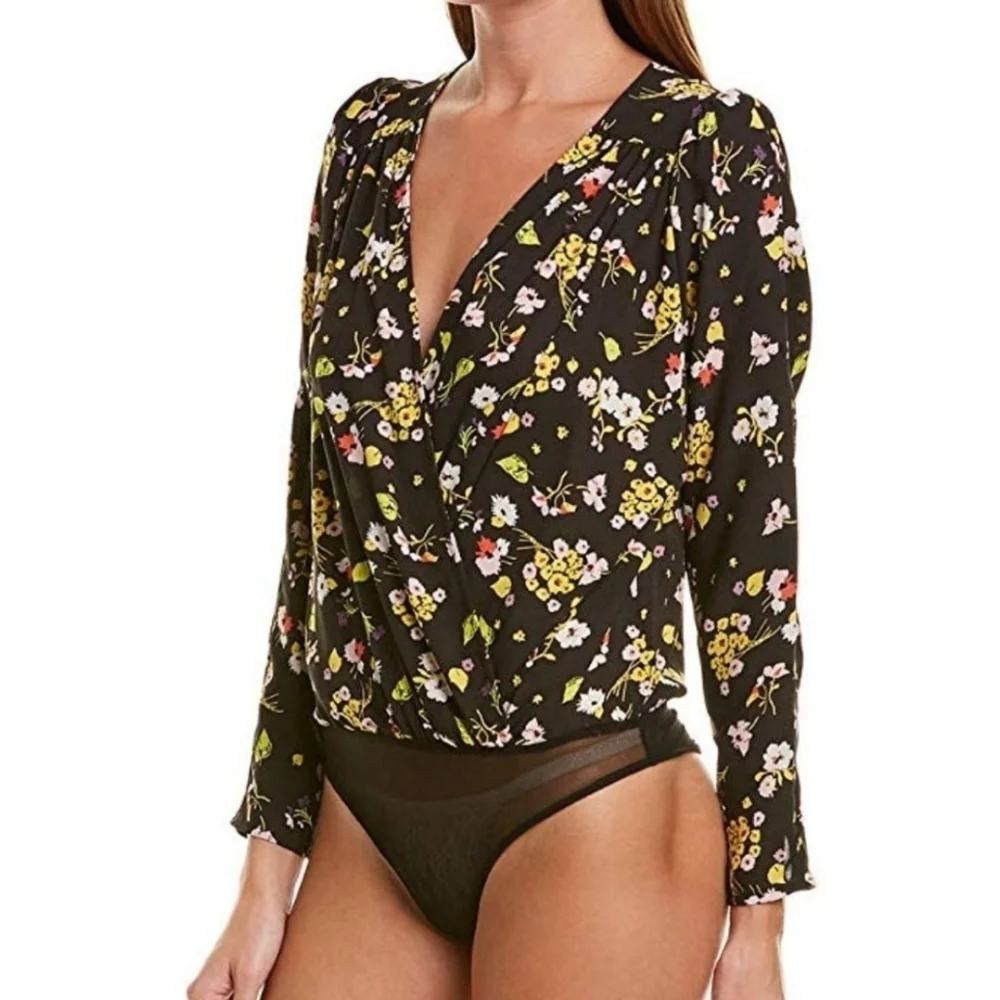 ASTR The Label Blouse Bodysuit Floral Size Small Black